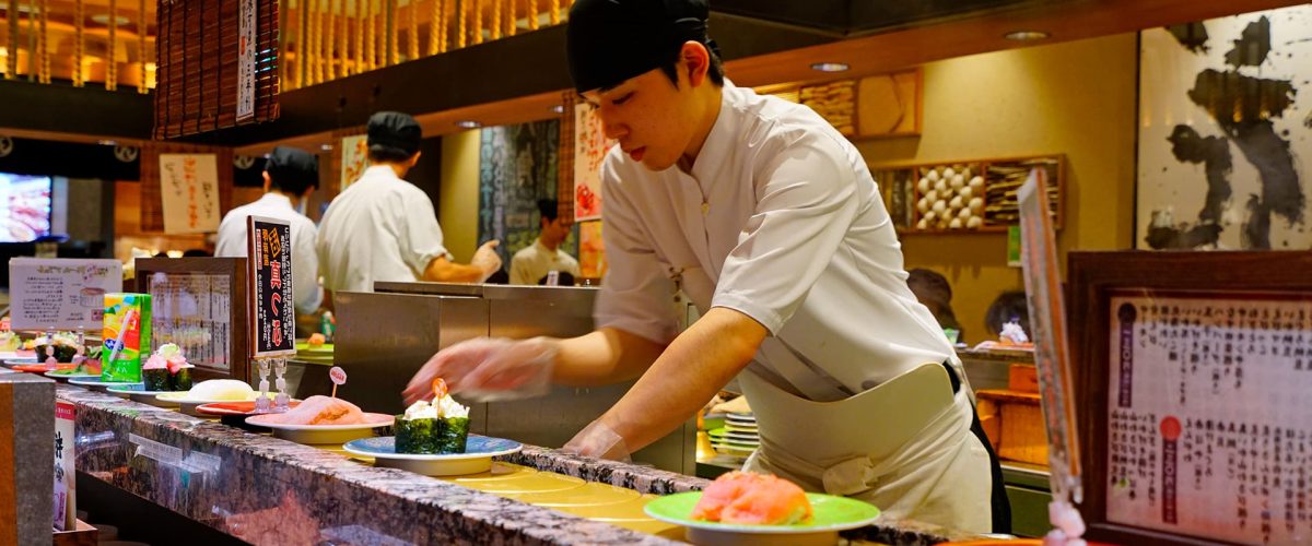 Sushi en una cinta (Kaitenzushi)